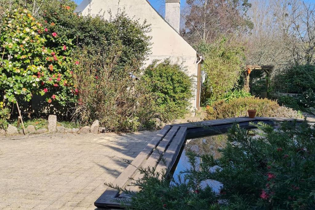 Grande Maison Dans Le Bourg De Nevez + Jardin Экстерьер фото